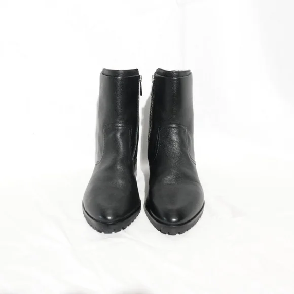 MICHAEL KORS Black Triple Zippered Ankle Moto Boots w/Lugg Soles, size 8½M - Picture 6 of 11